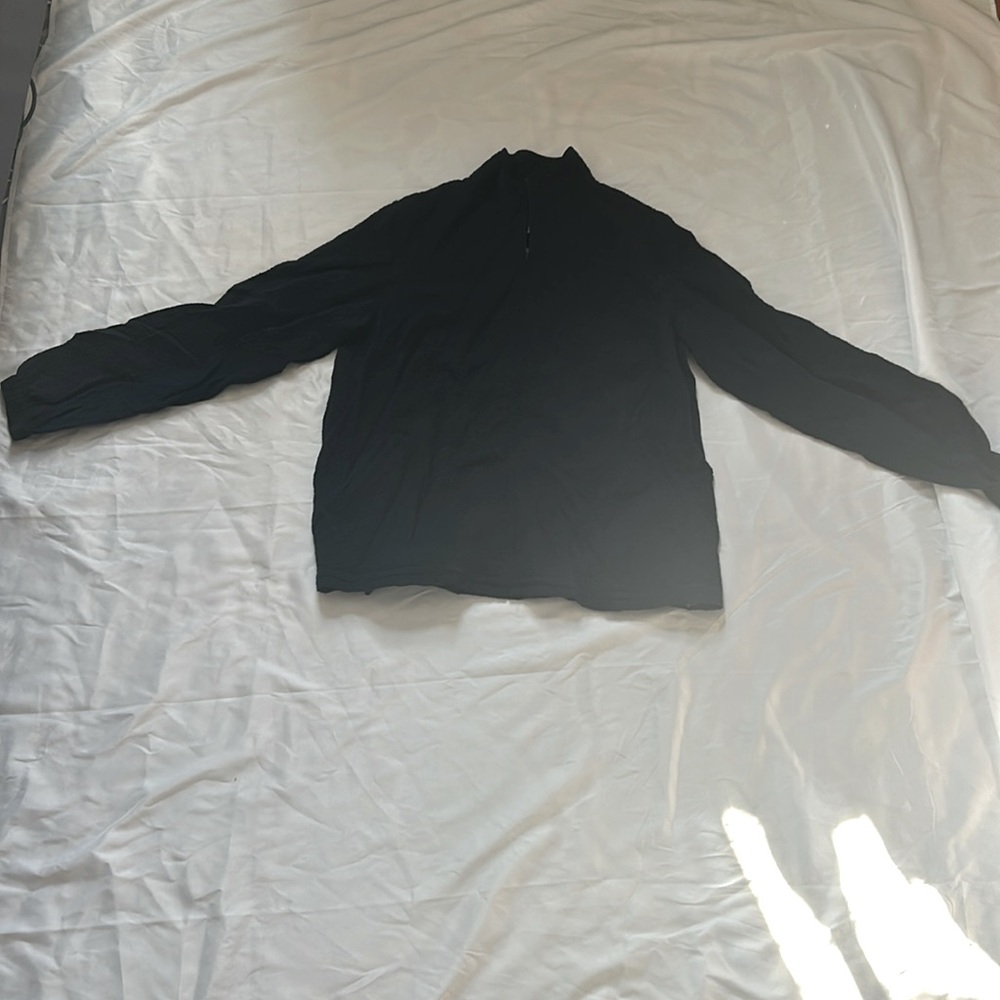 Navy blue Orvis rayon jacket in good condition. Size medium